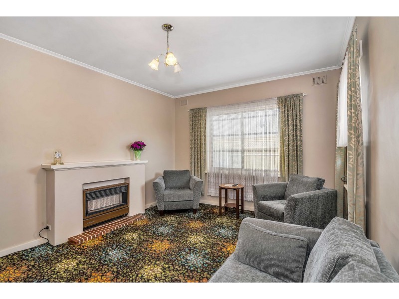 6 Brenthorpe Road, Seaton SA 5023