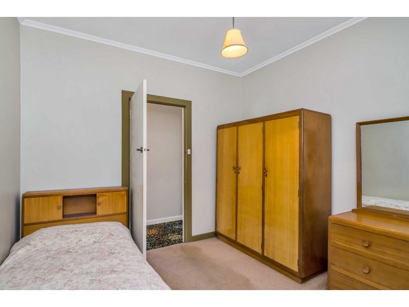 6 Brenthorpe Road, Seaton SA 5023