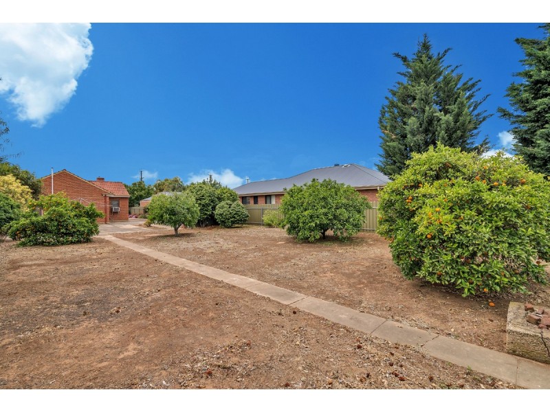 6 Brenthorpe Road, Seaton SA 5023