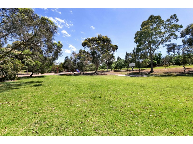 5/32 Debenham Court, Greenwith SA 5125