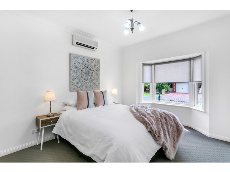 9 Sandpiper Chase, Mawson Lakes SA 5095