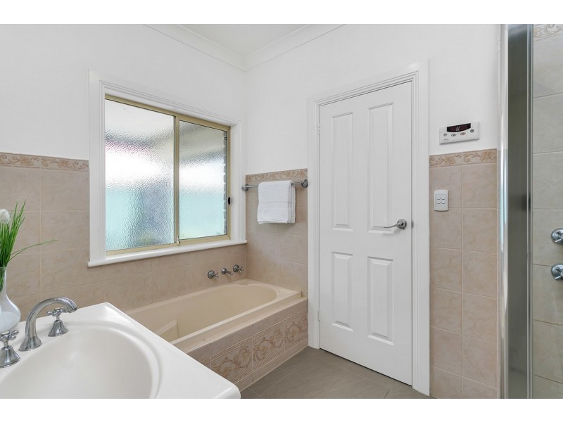 9 Sandpiper Chase, Mawson Lakes SA 5095