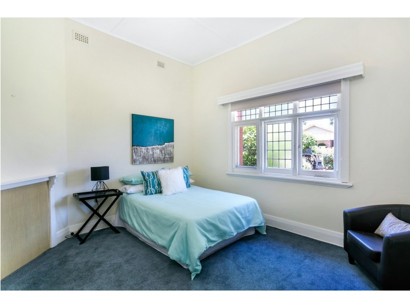 18 Stuart Road, Prospect SA 5082