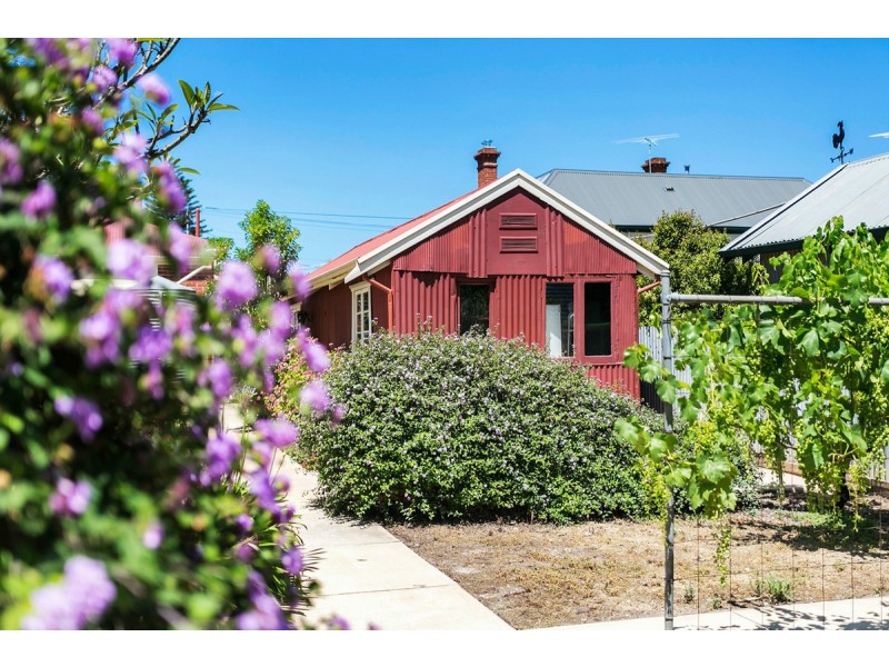 18 Stuart Road, Prospect SA 5082