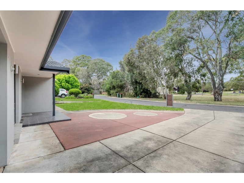 2/13 Gum Tree Drive, Hope Valley SA 5090