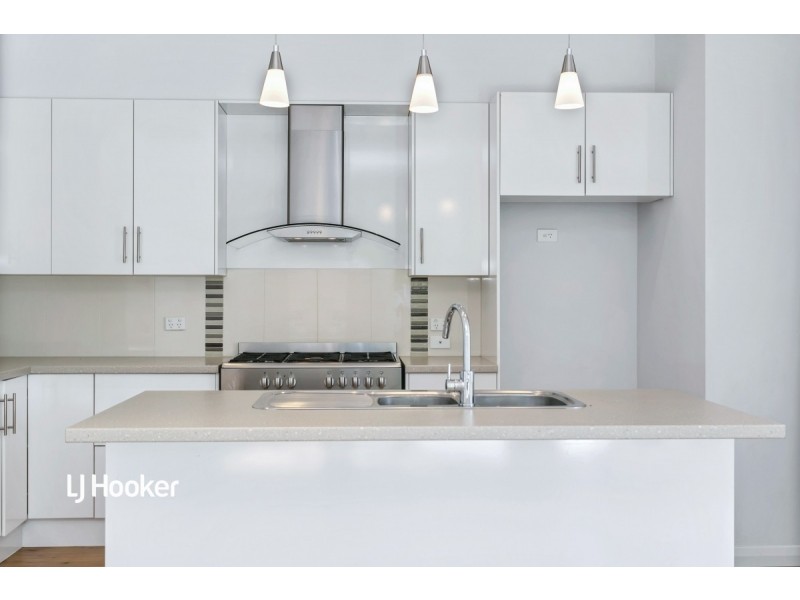 72 The Strand, Mawson Lakes SA 5095