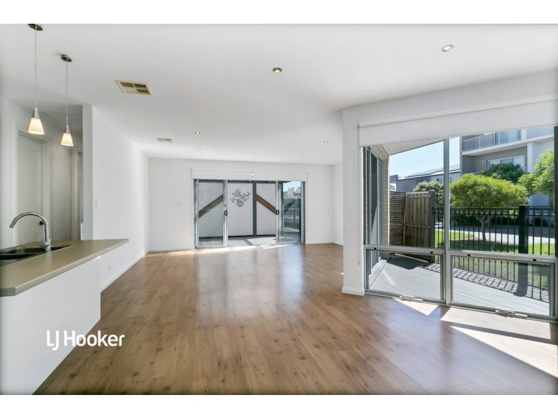 72 The Strand, Mawson Lakes SA 5095