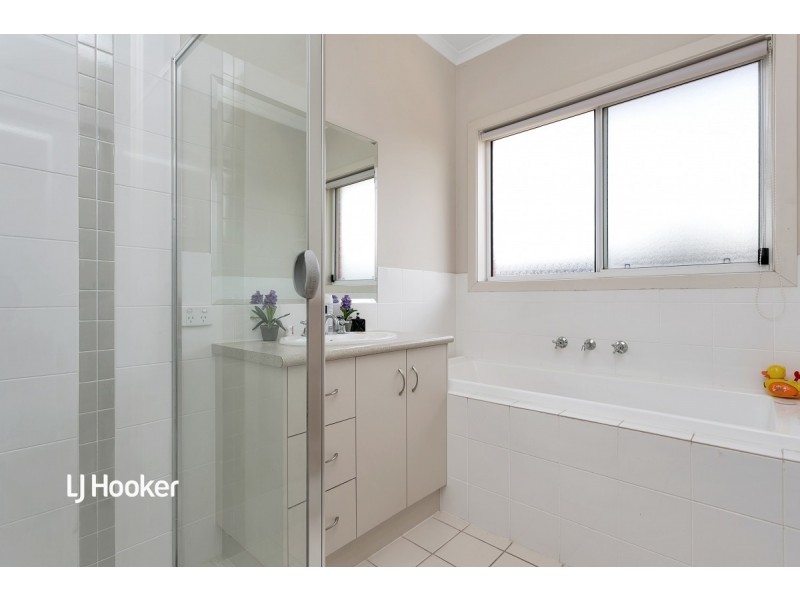 12 Albert Court, Andrews Farm SA 5114