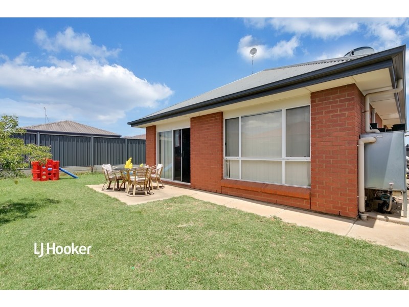 12 Albert Court, Andrews Farm SA 5114