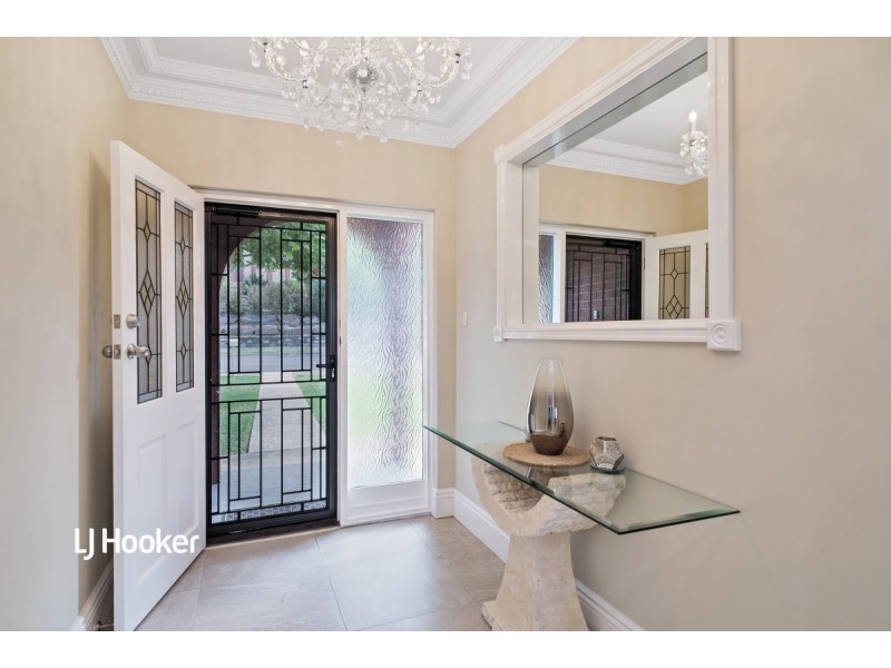 29 Flinders Drive, Valley View SA 5093