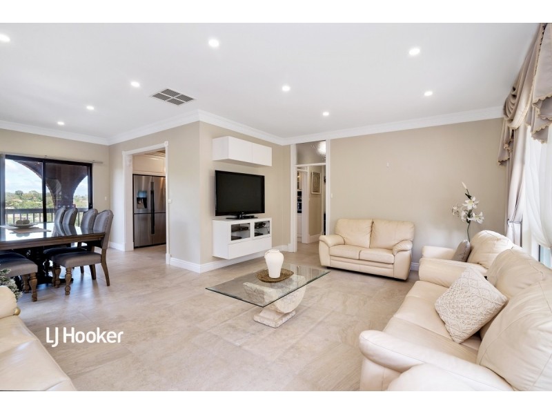 29 Flinders Drive, Valley View SA 5093