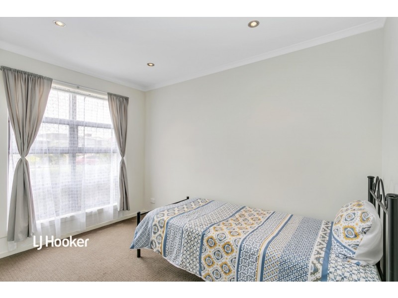 8 Semillon Crescent, Andrews Farm SA 5114