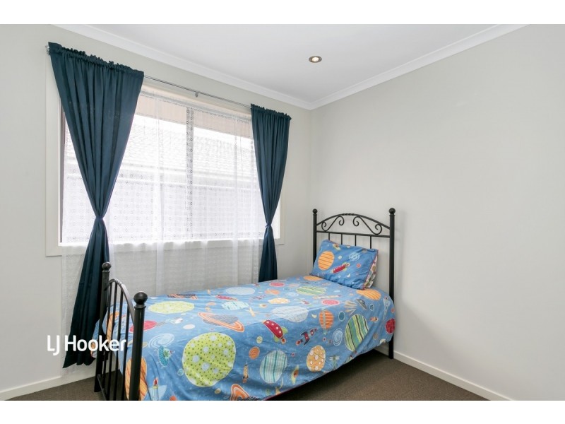 8 Semillon Crescent, Andrews Farm SA 5114