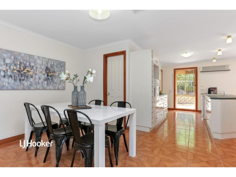 17 Baynes Court, Greenwith SA 5125