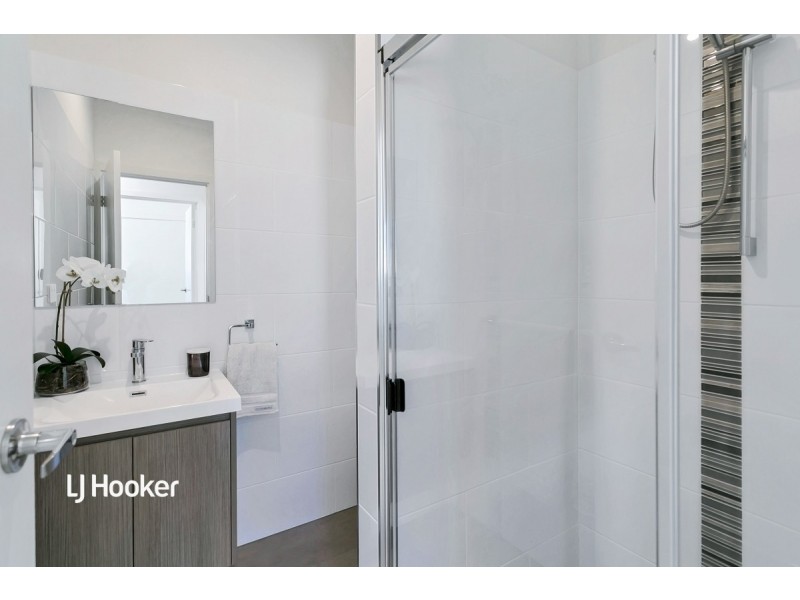 5B Guildford Street, Clearview SA 5085