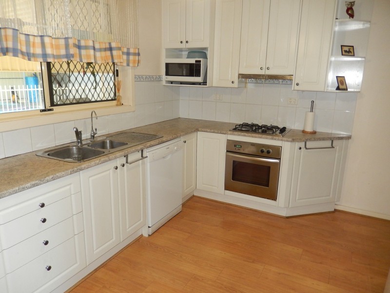 11 Goodall Road, Para Hills SA 5096