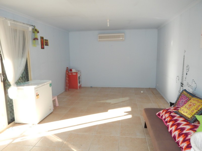 11 Goodall Road, Para Hills SA 5096