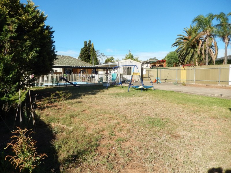 11 Goodall Road, Para Hills SA 5096