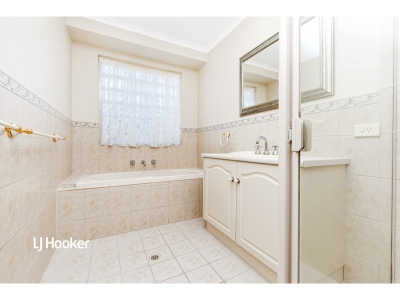 11 Orange Grove, Walkley Heights SA 5098