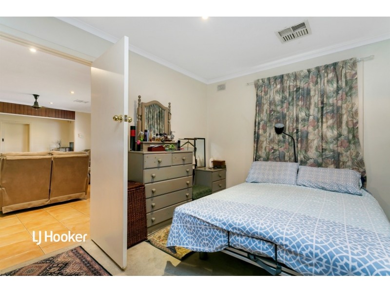 1 Ansbert Street, Christie Downs SA 5164