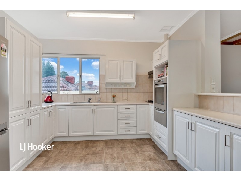 25 Launceston Avenue, Banksia Park SA 5091