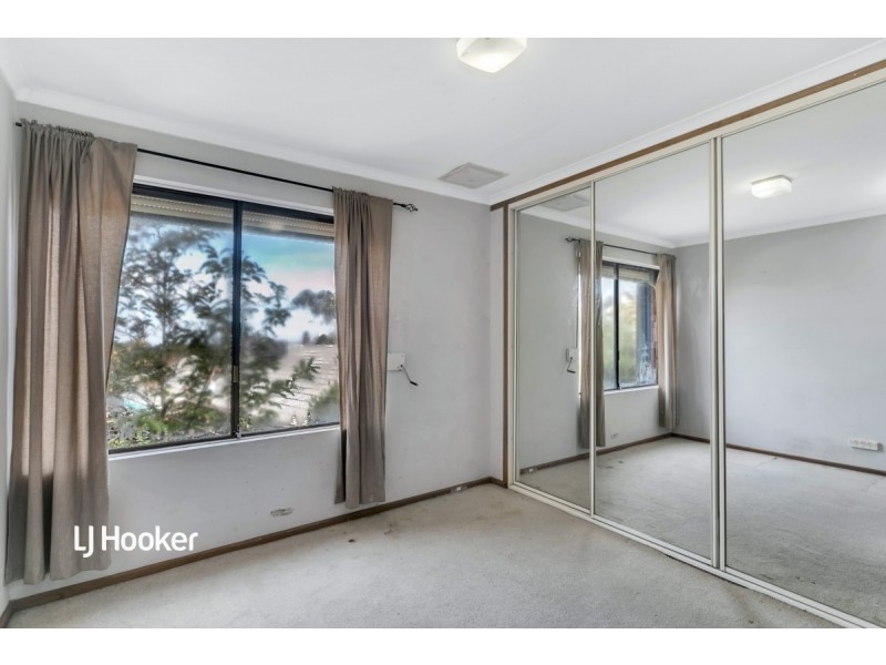 15 Deering Crescent, Banksia Park SA 5091