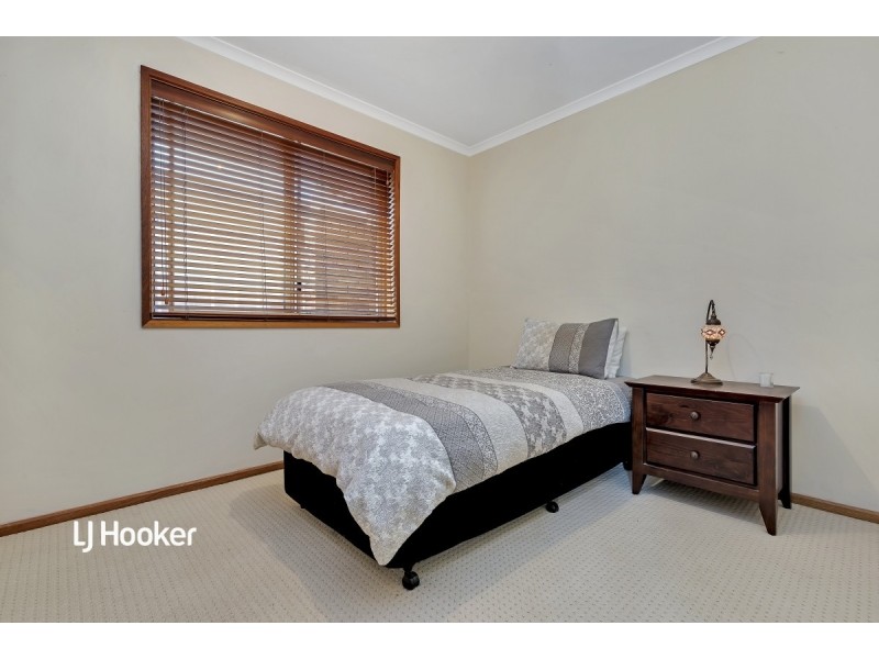 18 Greys Court, Oakden SA 5086