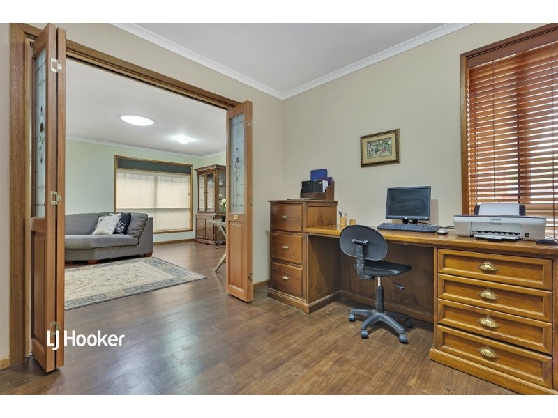 18 Greys Court, Oakden SA 5086