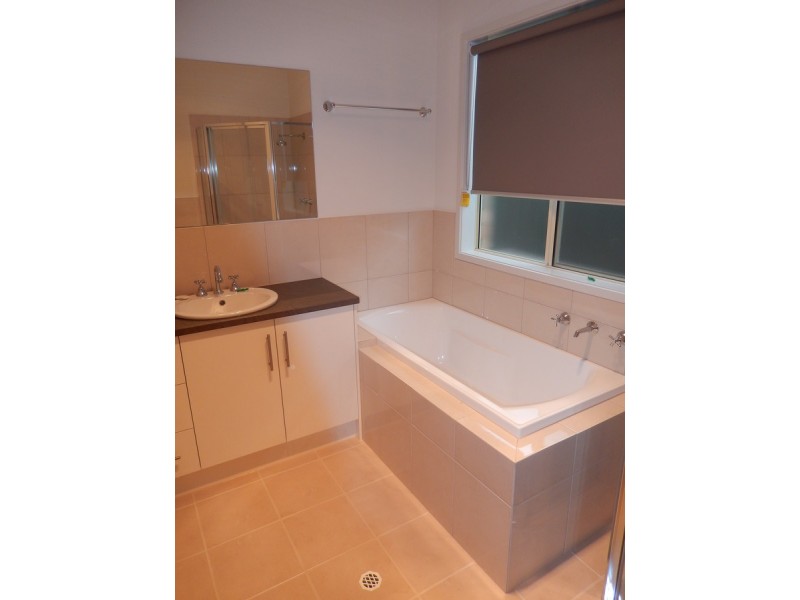 16a Thornton Road, Greenacres SA 5086