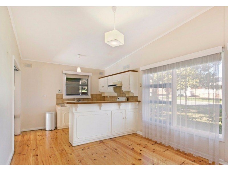 10 Malbaru Avenue, Ingle Farm SA 5098