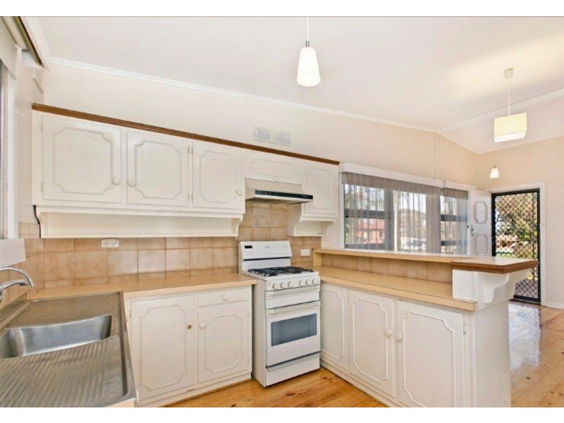 10 Malbaru Avenue, Ingle Farm SA 5098