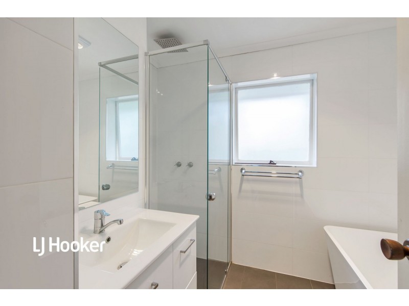 18 Orleana Street, Flagstaff Hill SA 5159