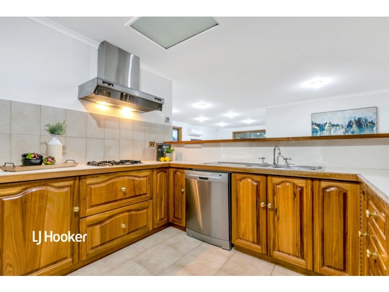 51 Pantowora Drive, Hope Valley SA 5090