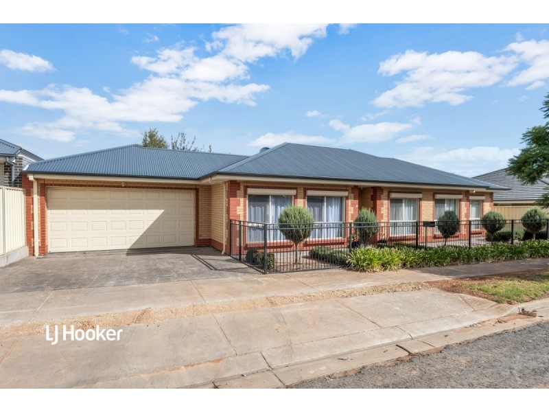 15 Chaucer Street, Clearview SA 5085