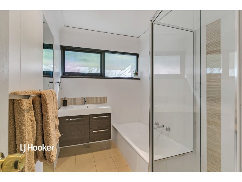 17 Sandalwood Drive, St Agnes SA 5097