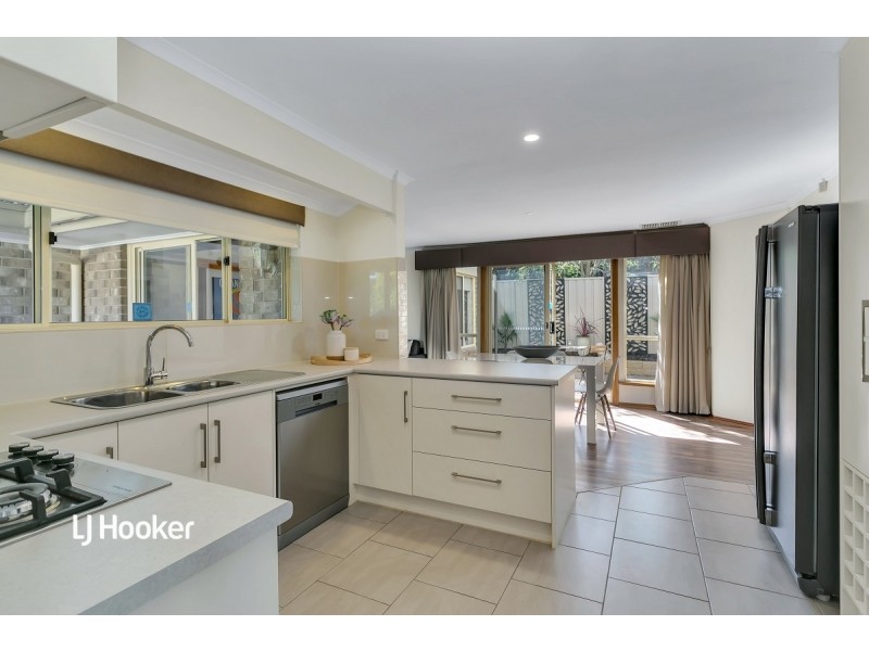 11 Glenbrae Close, Wynn Vale SA 5127