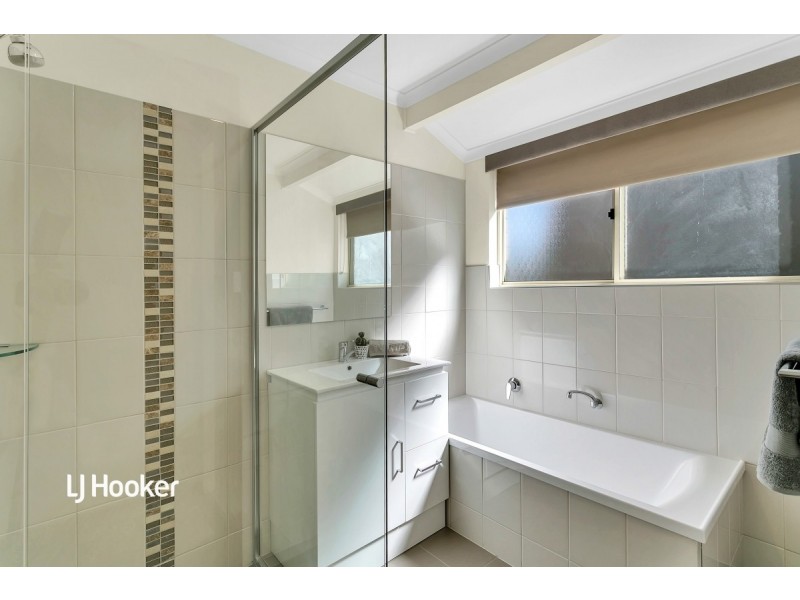 11 Glenbrae Close, Wynn Vale SA 5127