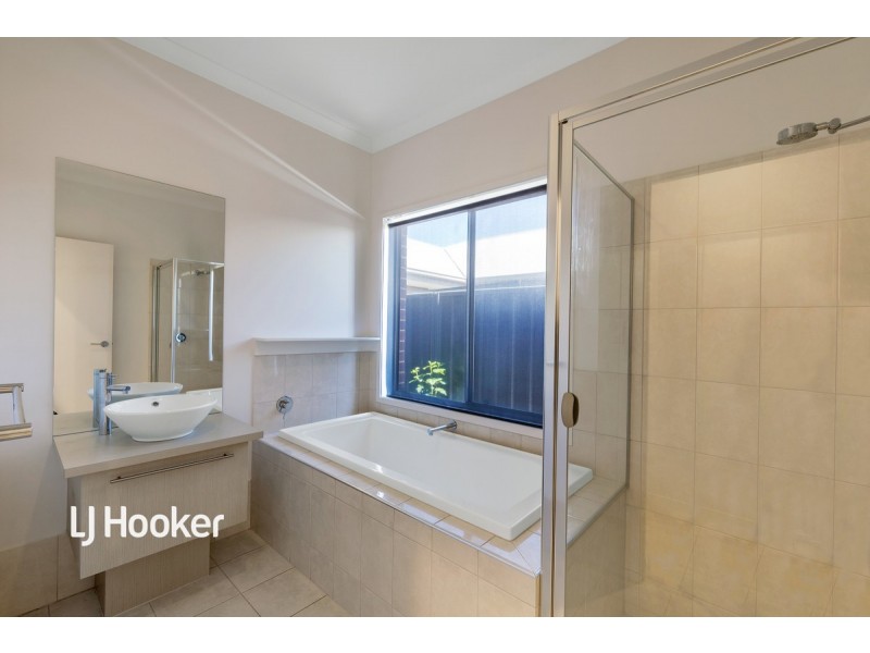1 Howegate Lane, Blakeview SA 5114
