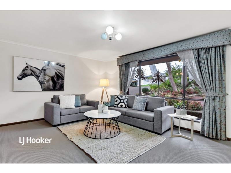 15 Gaylard Crescent, Redwood Park SA 5097