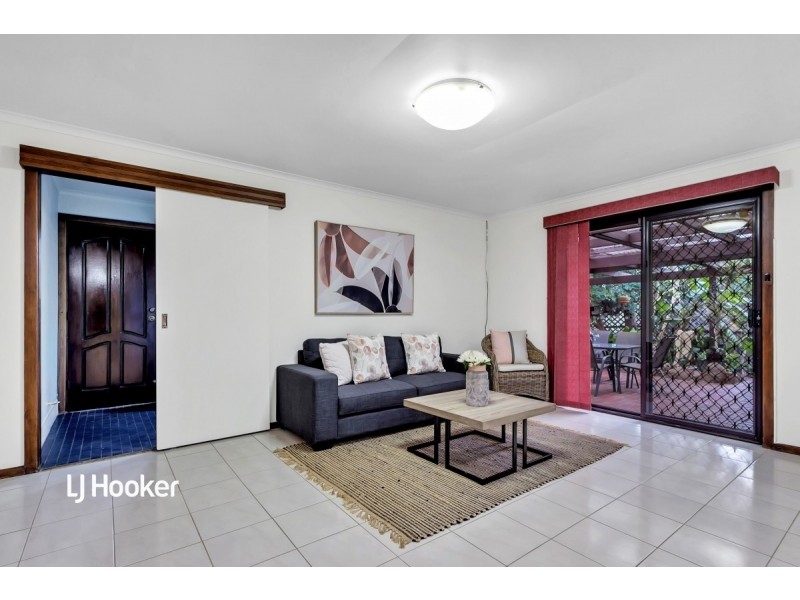 15 Gaylard Crescent, Redwood Park SA 5097