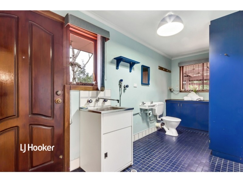 15 Gaylard Crescent, Redwood Park SA 5097