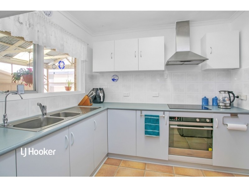 10 Crozier Avenue, Modbury SA 5092