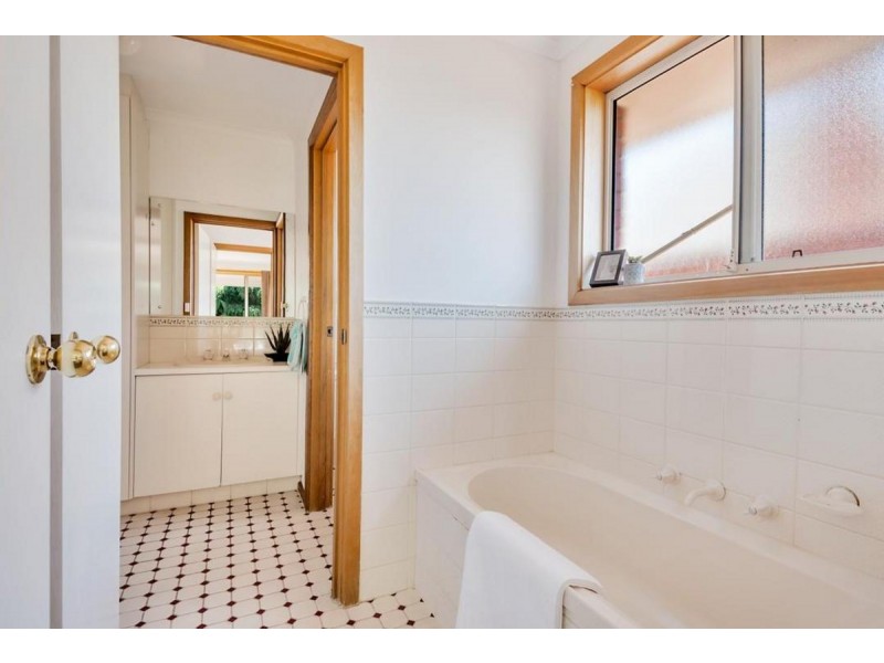 39b Ormond Avenue, Clearview SA 5085