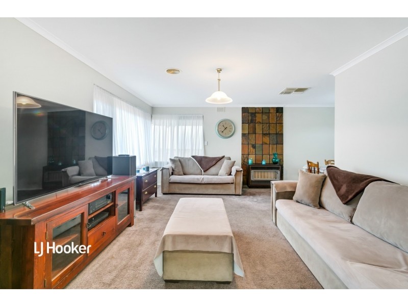 6 Gage Court, Para Vista SA 5093