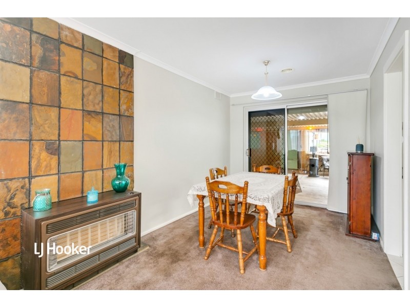 6 Gage Court, Para Vista SA 5093