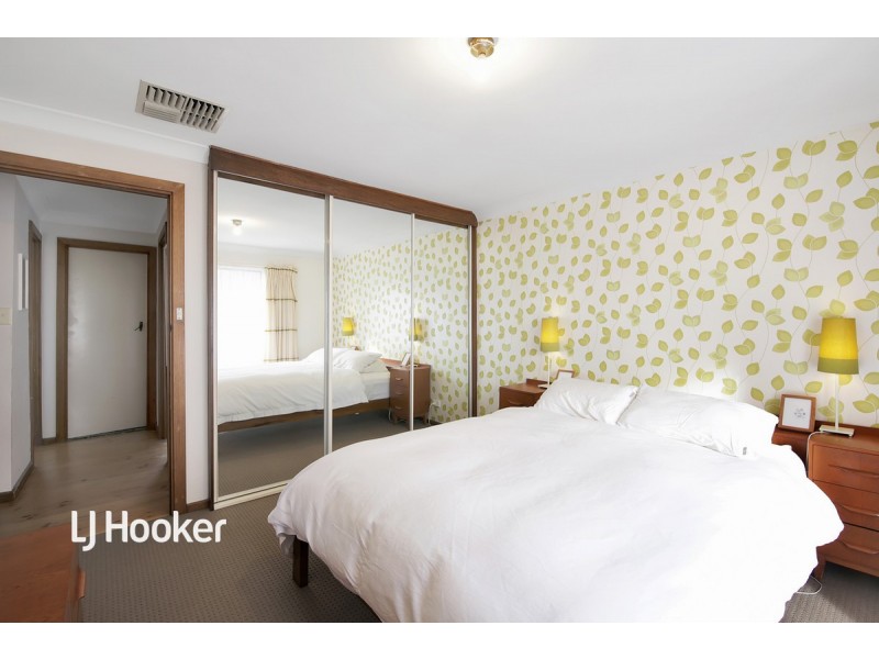 8 Tulip Street, Ridgehaven SA 5097