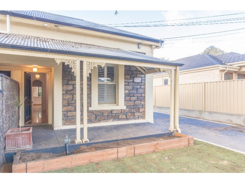 8 Elphyn Road, Kingswood SA 5062