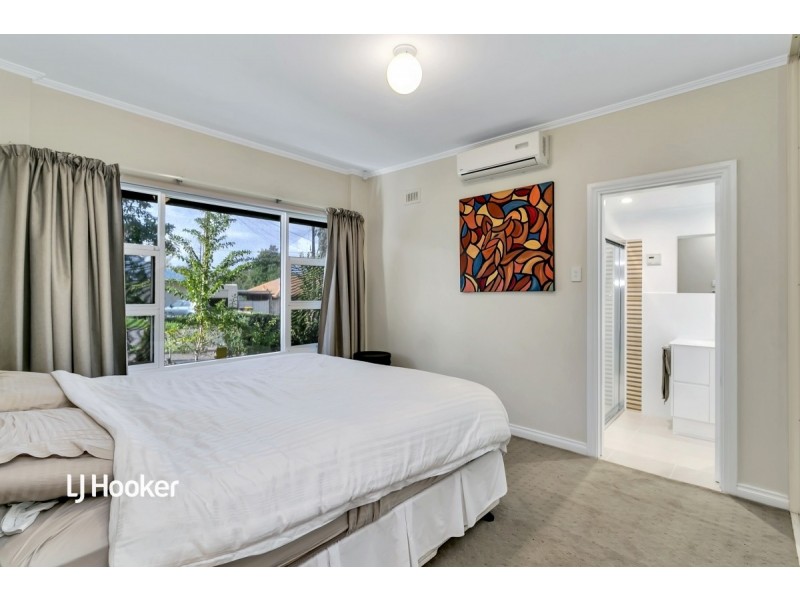 13 Carousel Street, Para Vista SA 5093