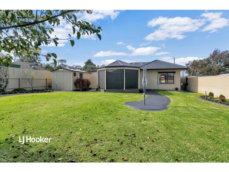 13 Carousel Street, Para Vista SA 5093