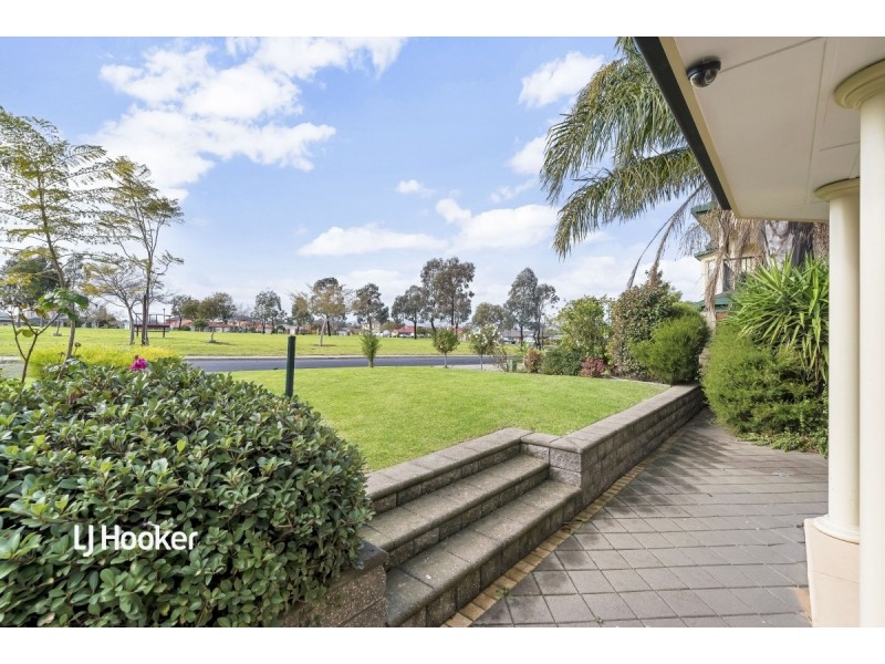 2 Avenger Place, Walkley Heights SA 5098